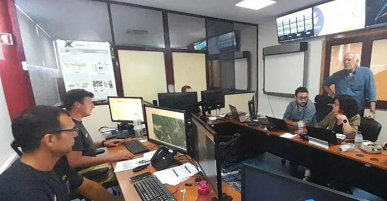 Valentina Bacciu (CNR-IBE), Akli Benali (ISA) and Giuseppe Cornaglia (ANEPC) at the National Wildfire Decision Support Cell (NAD-AIR).